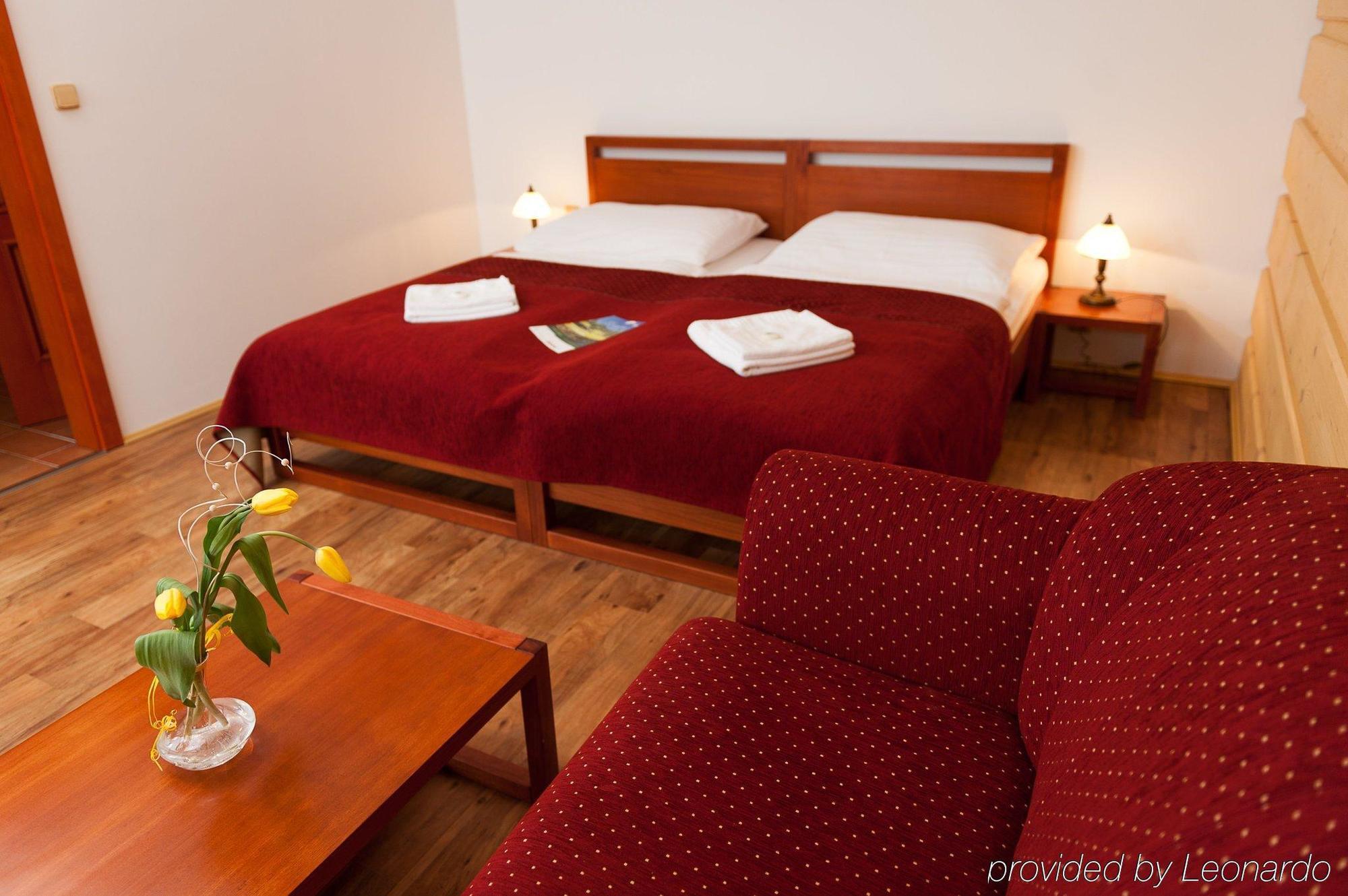 Green Inn Hotel Остравіце Номер фото