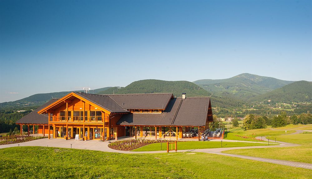 Green Inn Hotel Остравіце Екстер'єр фото